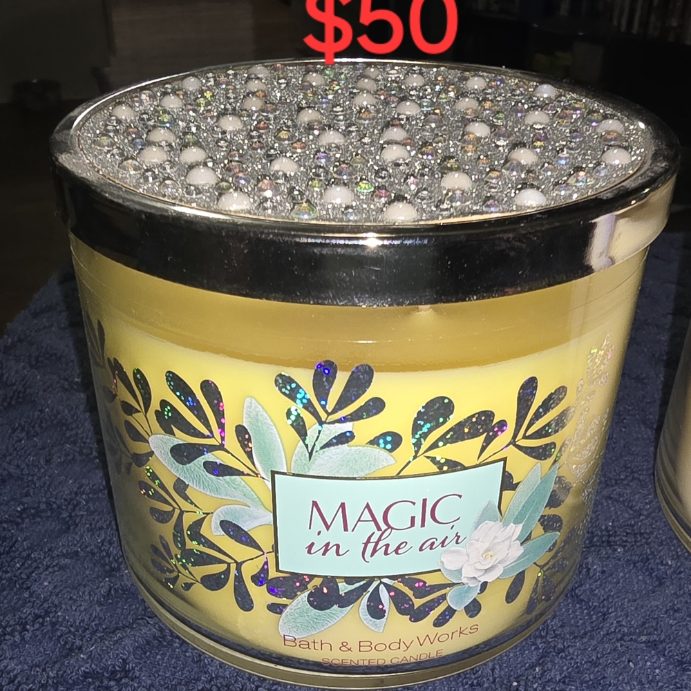 Bath & Body Works Magic in the Air Yellow Candle